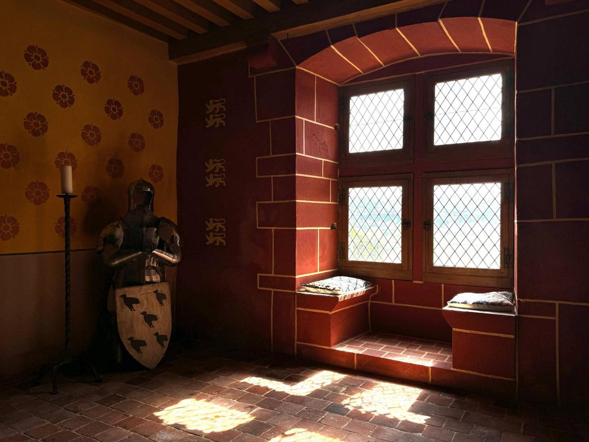 Chateau De Champrenault, Voyagez Dans Le Temps Luaran gambar